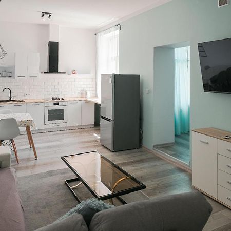 우스트르치키 돌네 Apartament Mietowy 아파트 외부 사진